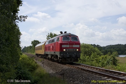 020 - 218 473 mit Funkmesswagen in der Heide - Einfahrt Hodenhagen