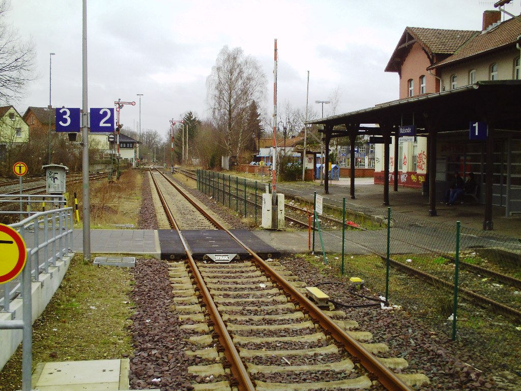 B_Mittelbahnsteig_2.JPG