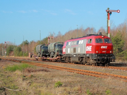 0183 OHE mit kleinen Zug