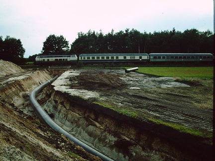0060 Erdgaspipeline unterquert die Heidebahn bei Hademstorf, 1995.