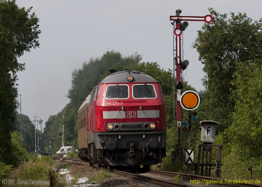 033 - 218 473 mit Funkmesswagen auch am 10.06.2011 in der Heide - Ausfahrt Hodenhagen