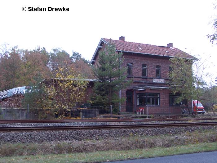 Bahnhof_Dueshorn_20031025.jpg